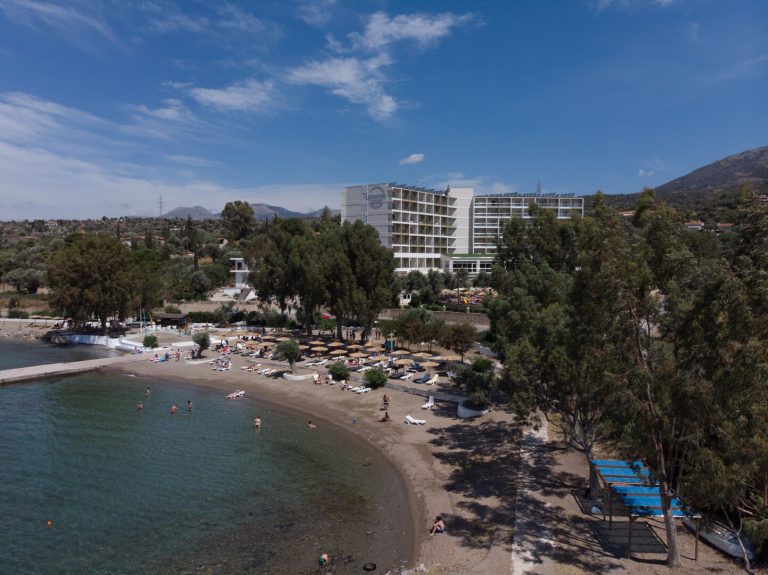 Evia Riviera Resort 4*